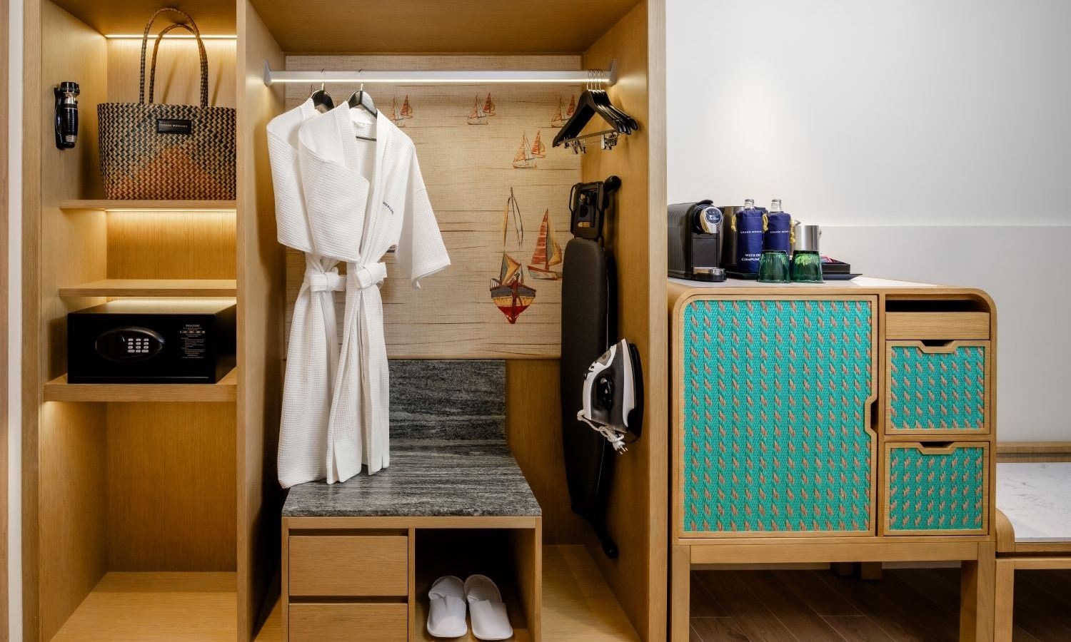 rooms-deluxe-room-king