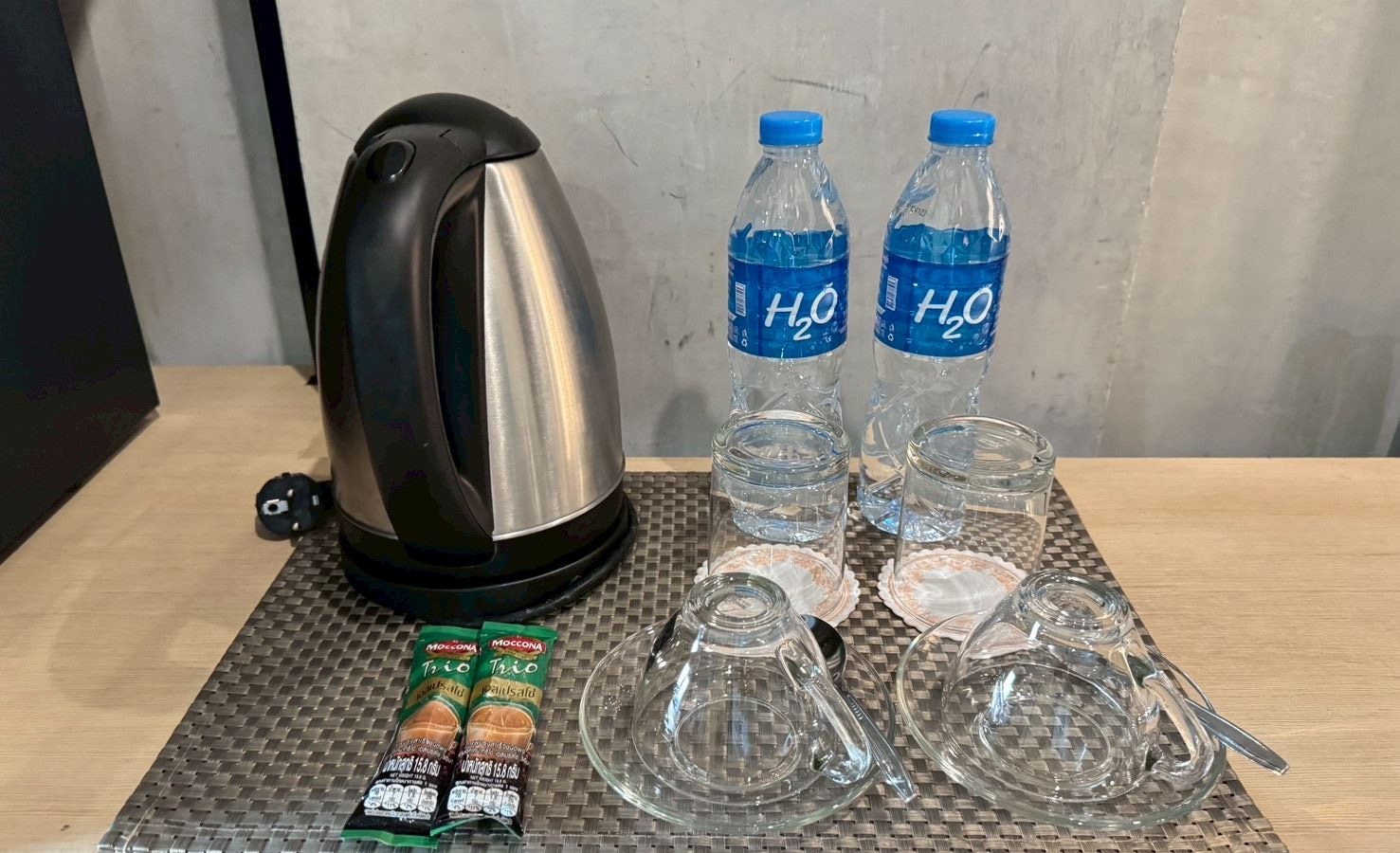 rooms-deluxe-twin-city-view