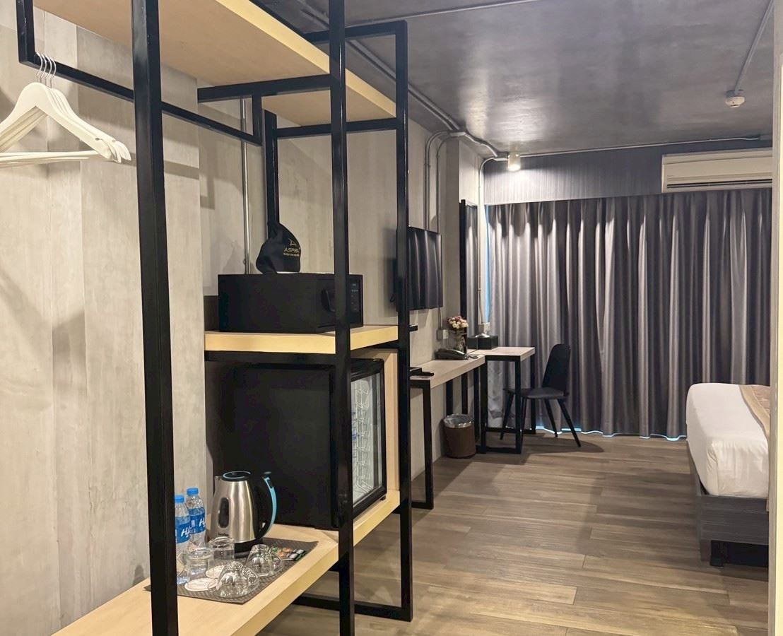 rooms-deluxe-king-mountain-view