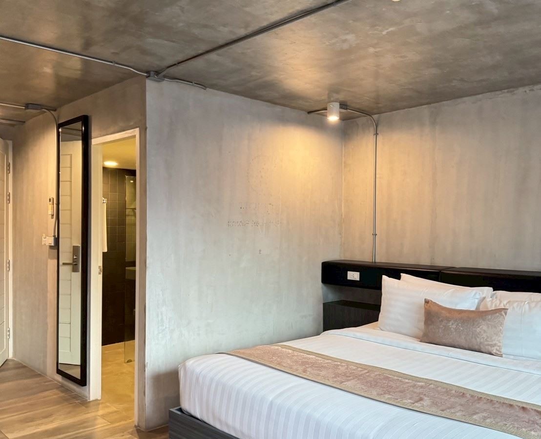 rooms-deluxe-king-mountain-view