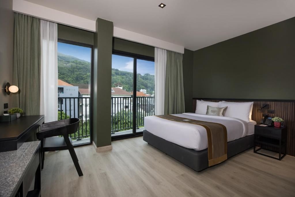 rooms-family-conexting-room