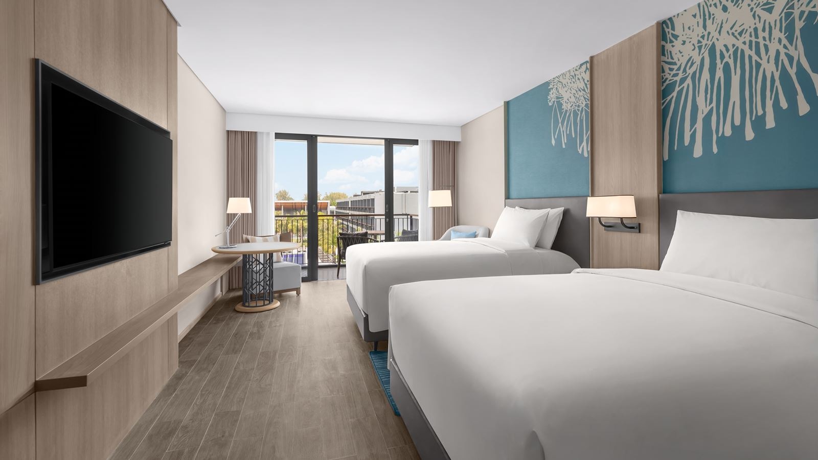 rooms-standard-guest-room-pool-view