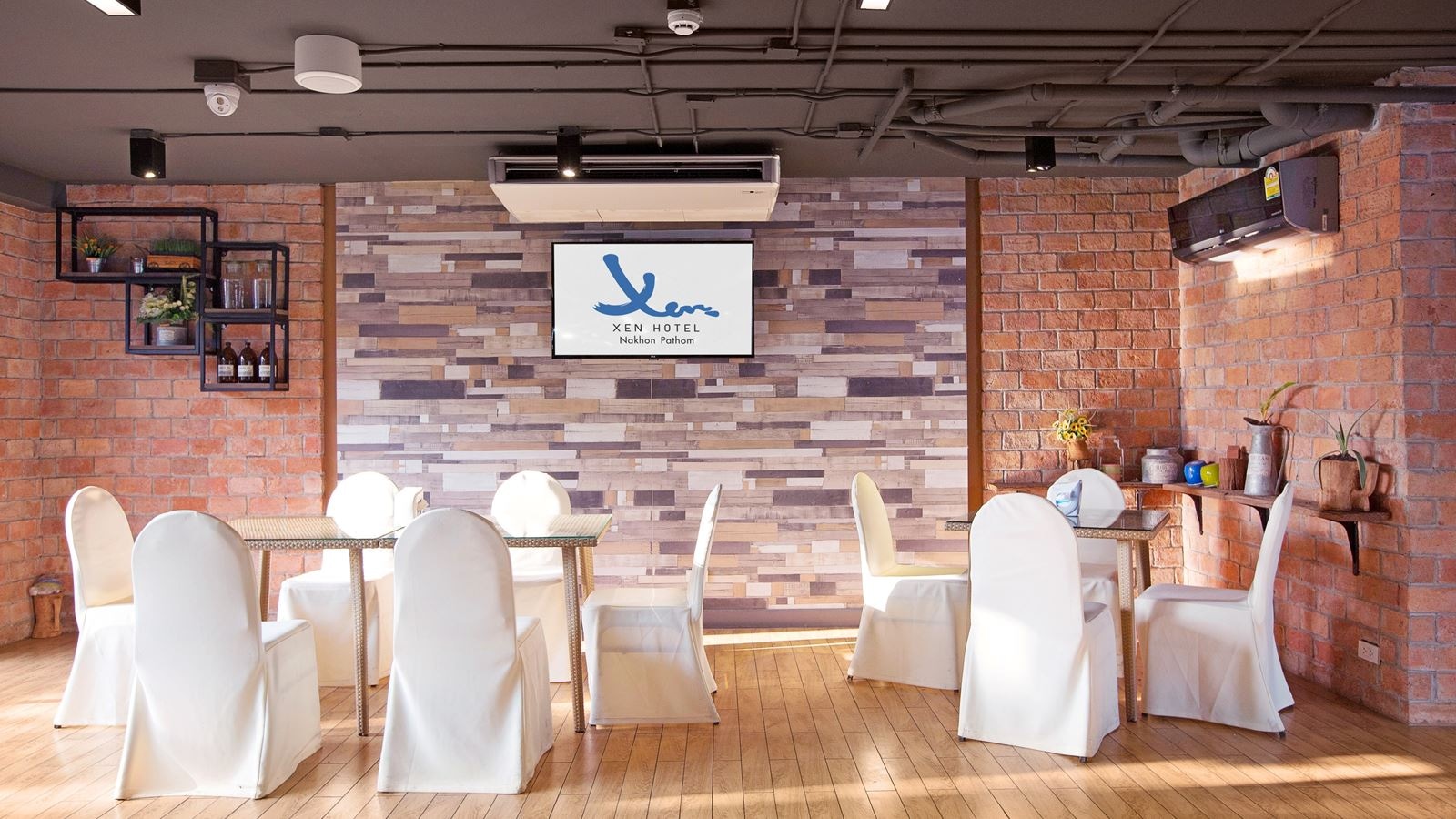 restaurants-xen-cafe