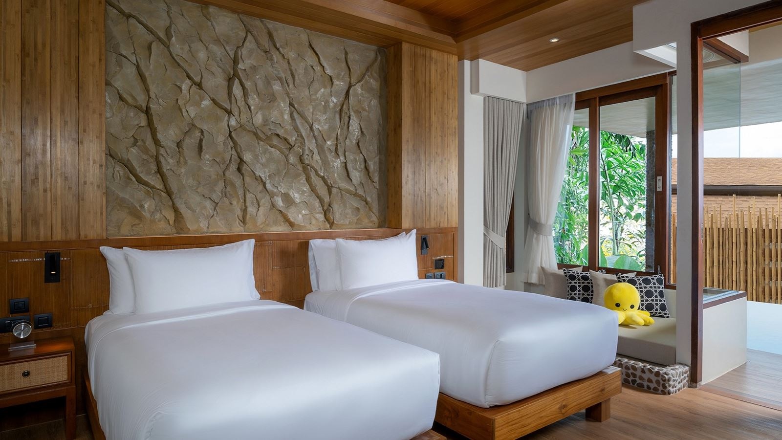 rooms-studio-pool-villa