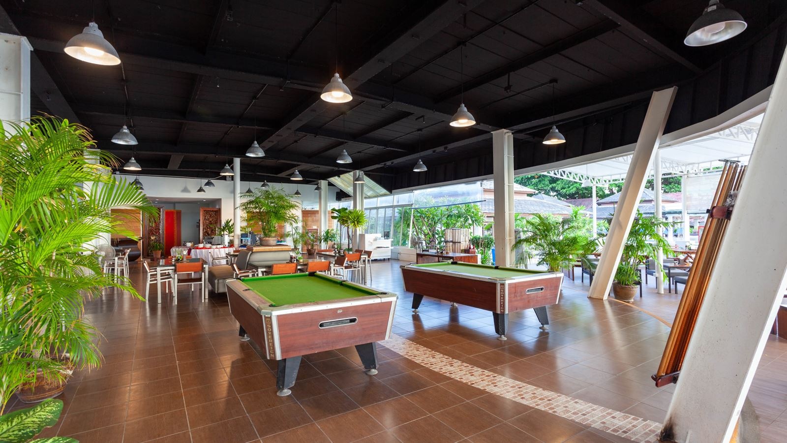 restaurants-chonlamark-restaurant