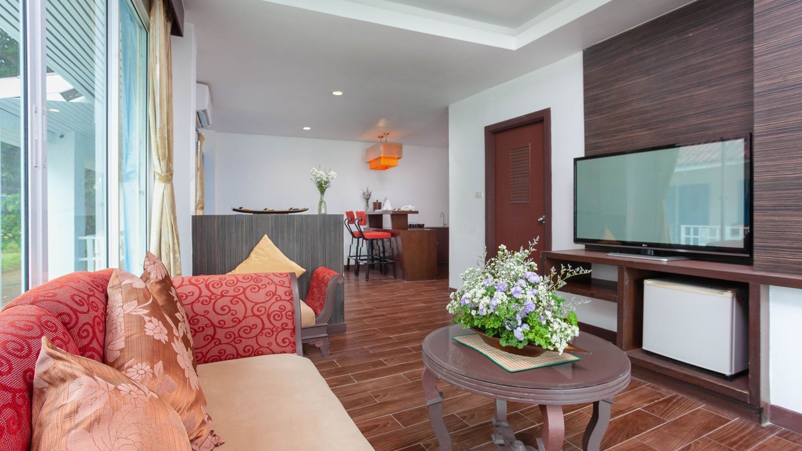 rooms-beachfront-deluxe