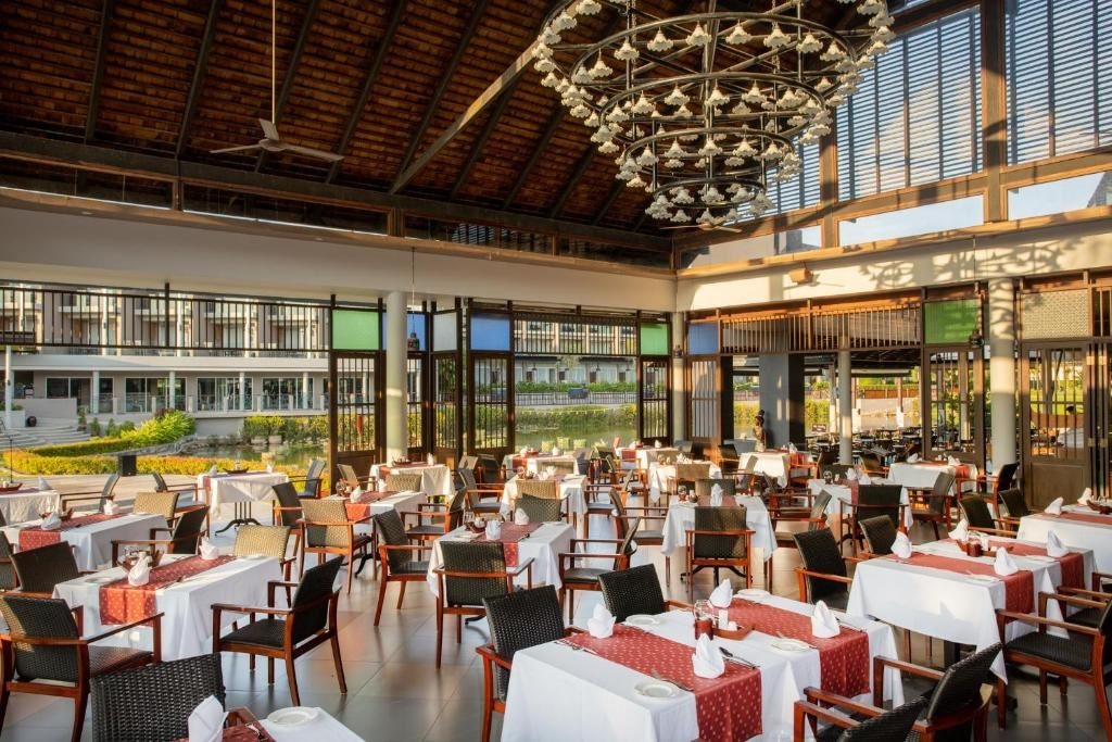 restaurants-restaurants