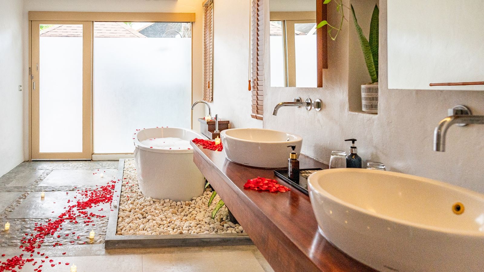 rooms-private-pool-villa--child-sharing-bed