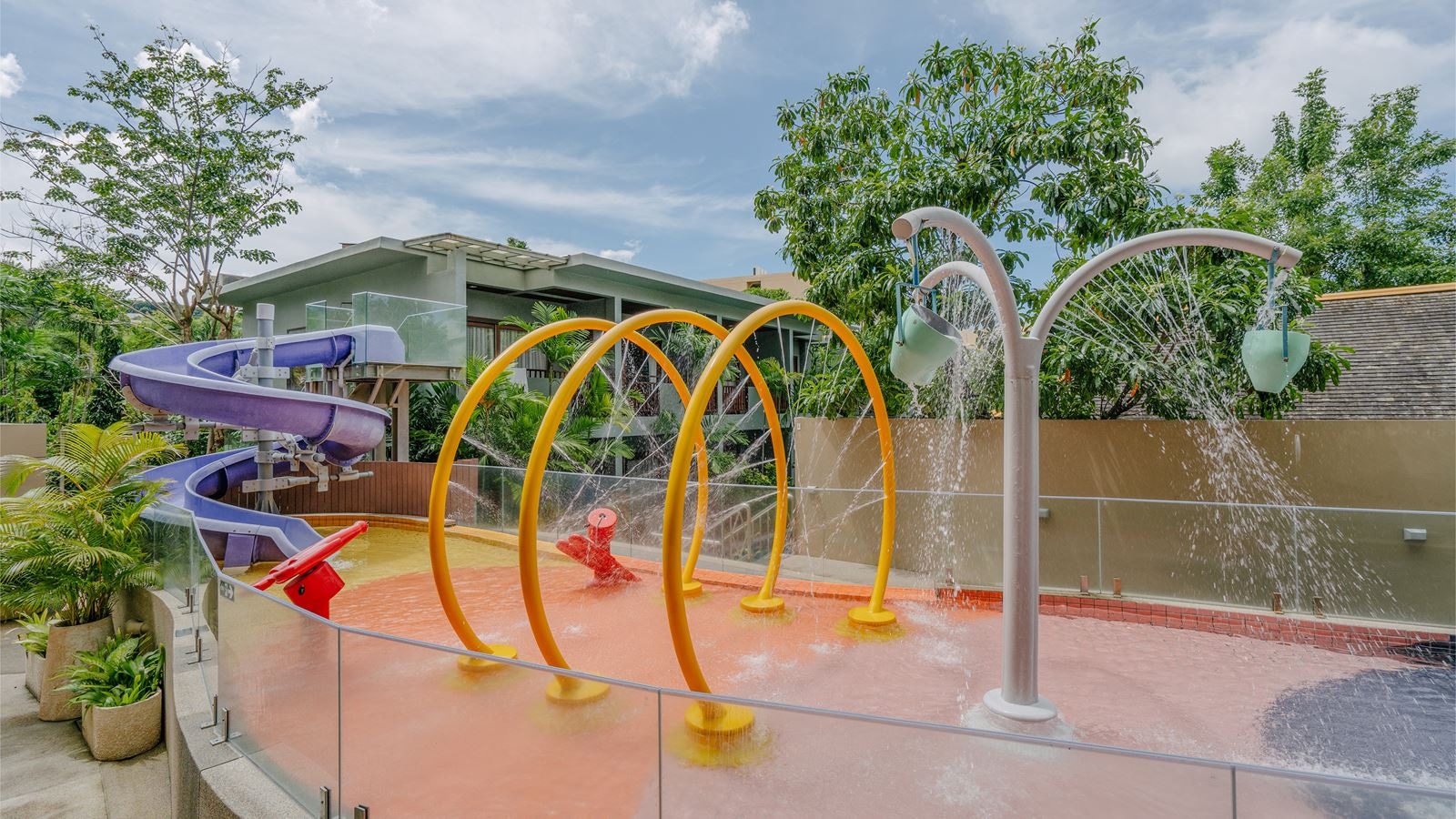 pools-outdoor-childrens-pool