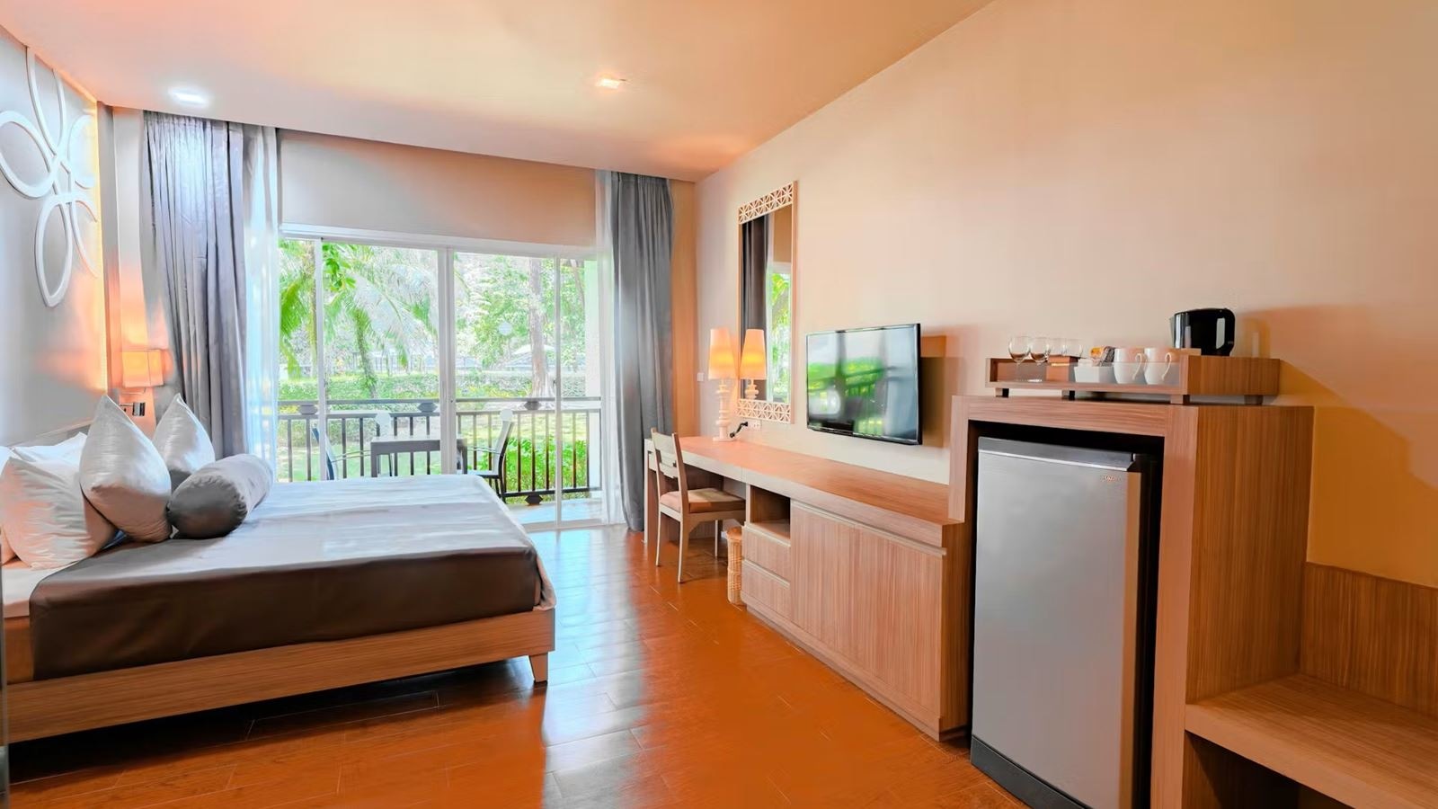 rooms-deluxe-two-bedroom