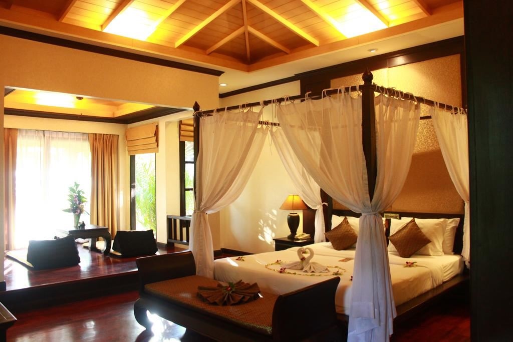rooms-deluxe-jacuzzi-villa