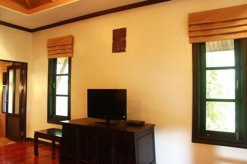 rooms-deluxe-jacuzzi-villa