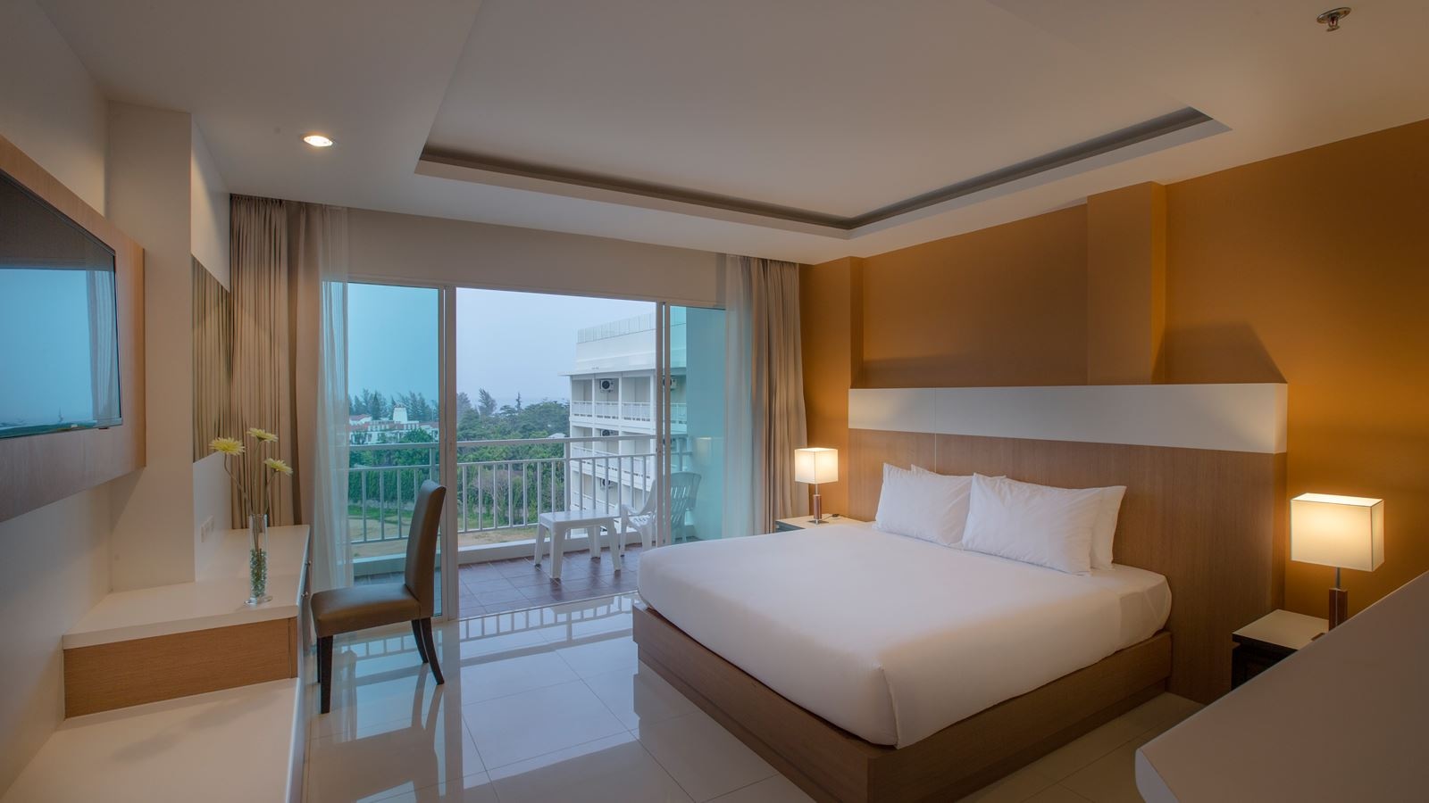 rooms-executive-club-sea-view-room