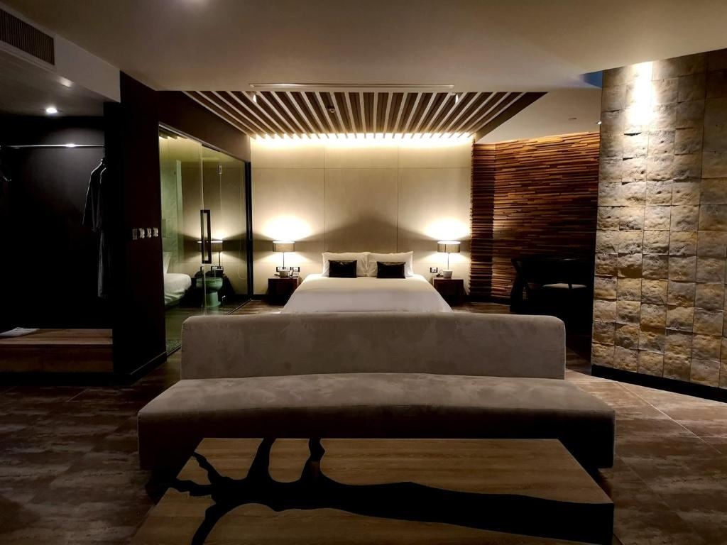 rooms-royal-suite-sea-view