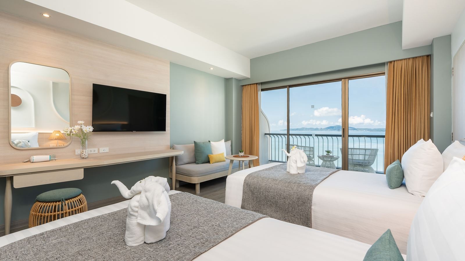 rooms-deluxe-ocean-view