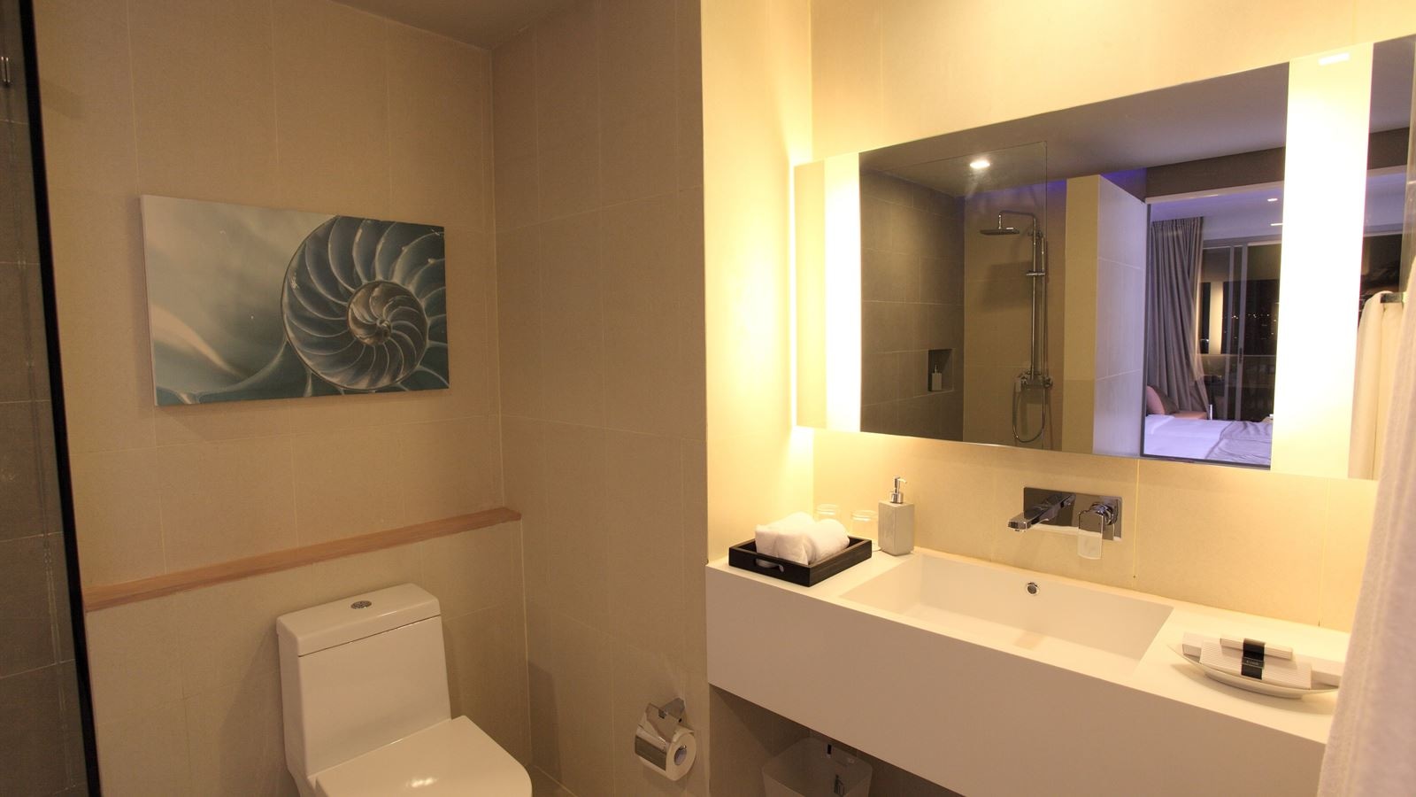 rooms-deluxe-sea-view