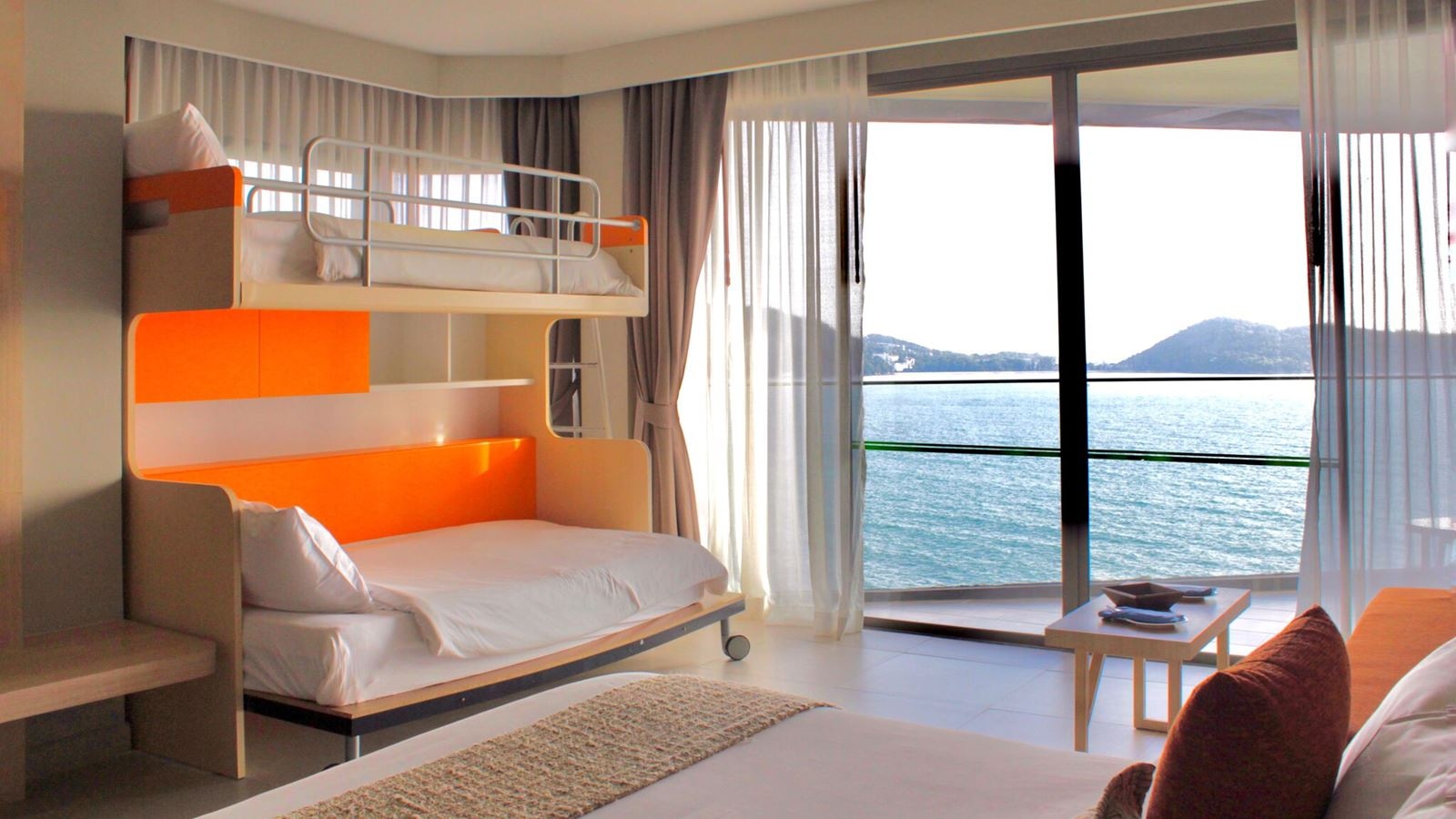 rooms-family-sea-view