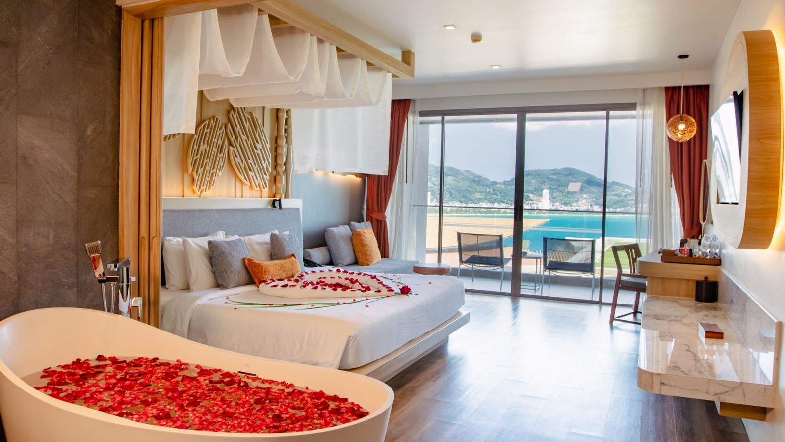 rooms-romance-room-with-ocean-view