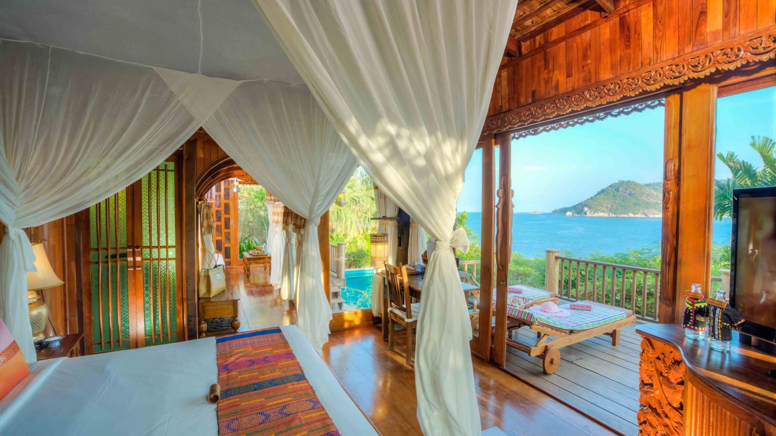 rooms-sea-view-pool-villa-plus