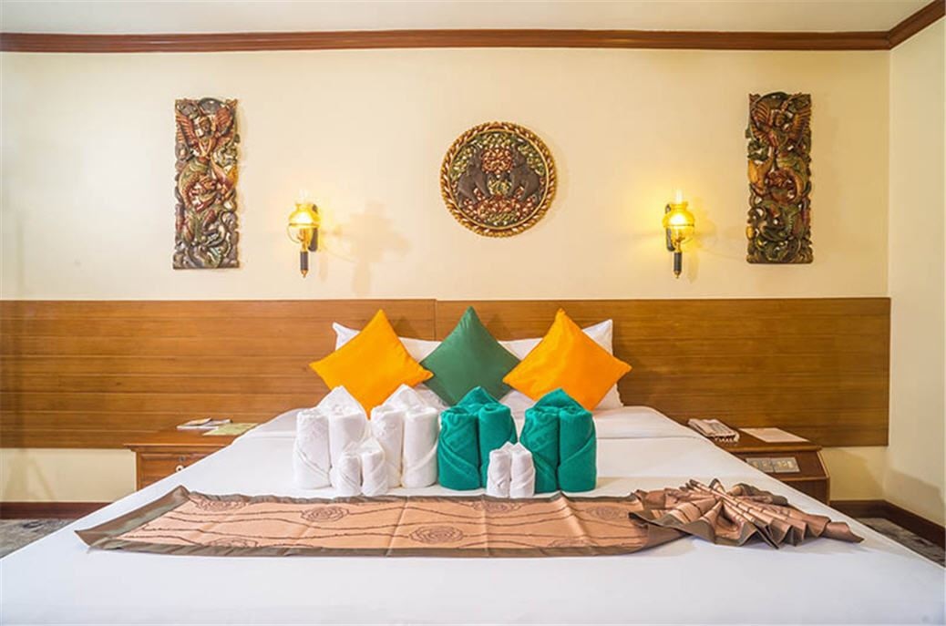 rooms-pool-side-villa