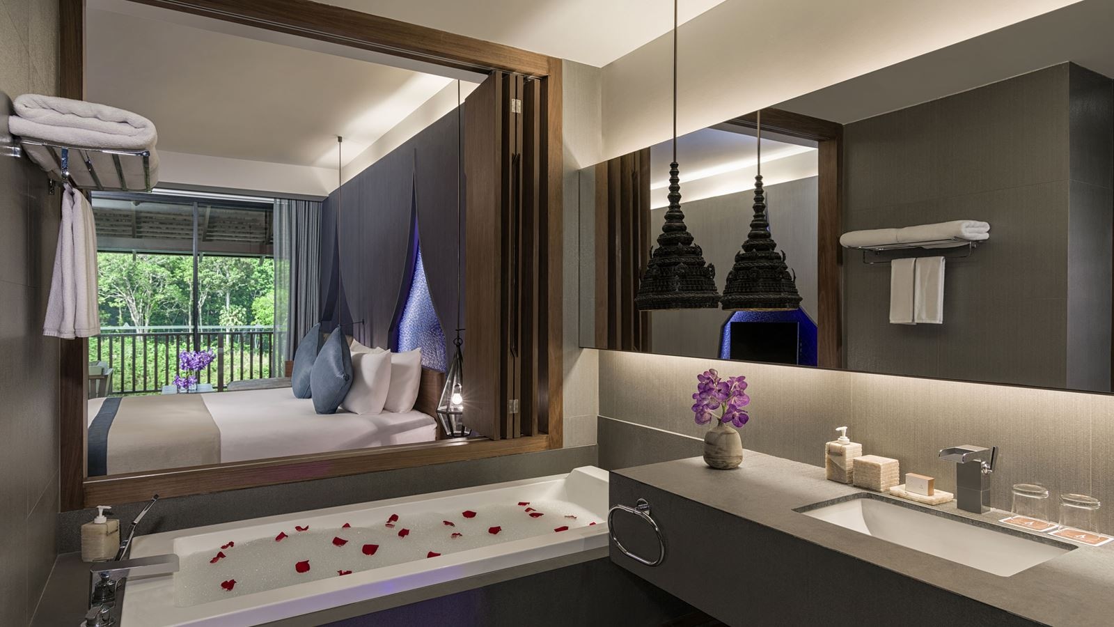 rooms-deluxe-room-garden-view-1-king-bed--1-sofa-bed