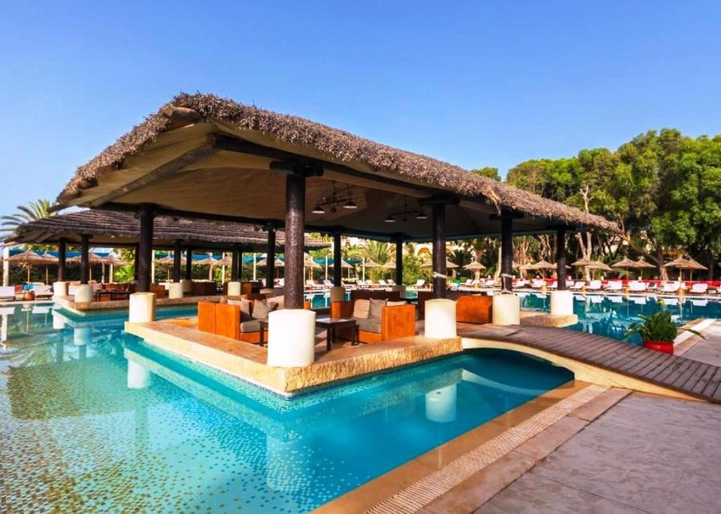 bars-pool-bar-may--october-every-day-1000--0000