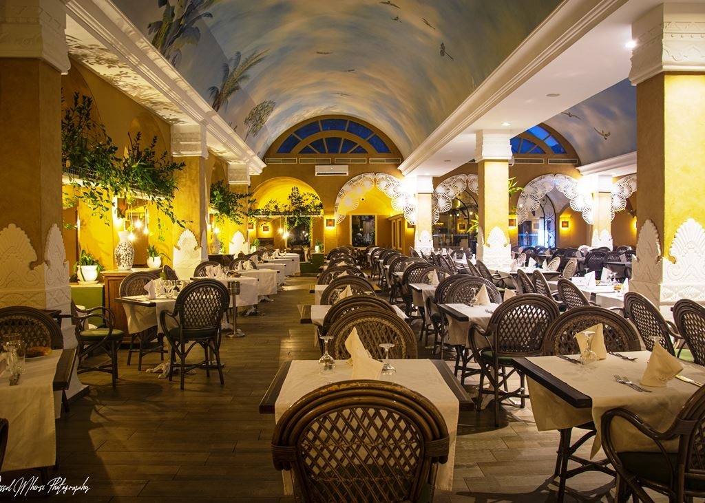 restaurants-mandesa--main-restaurant