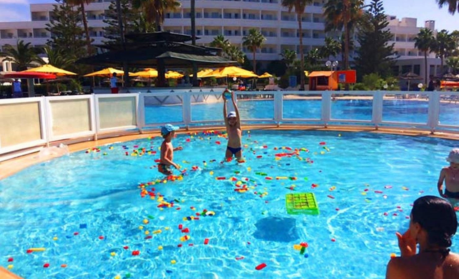 pools-outdoor-childrens-pool