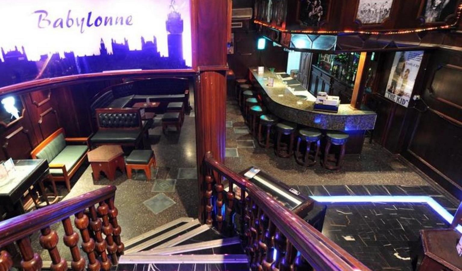 bars-bar-salon-lobby