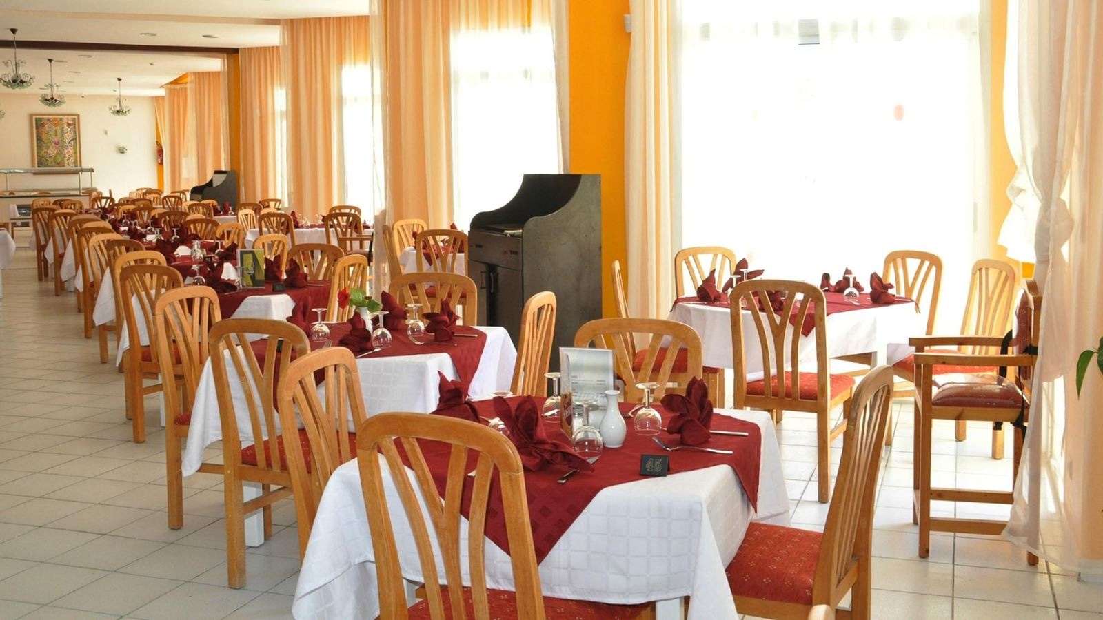 restaurants-main-restaurant