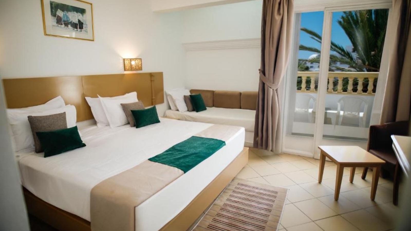 rooms-triple-standard-room