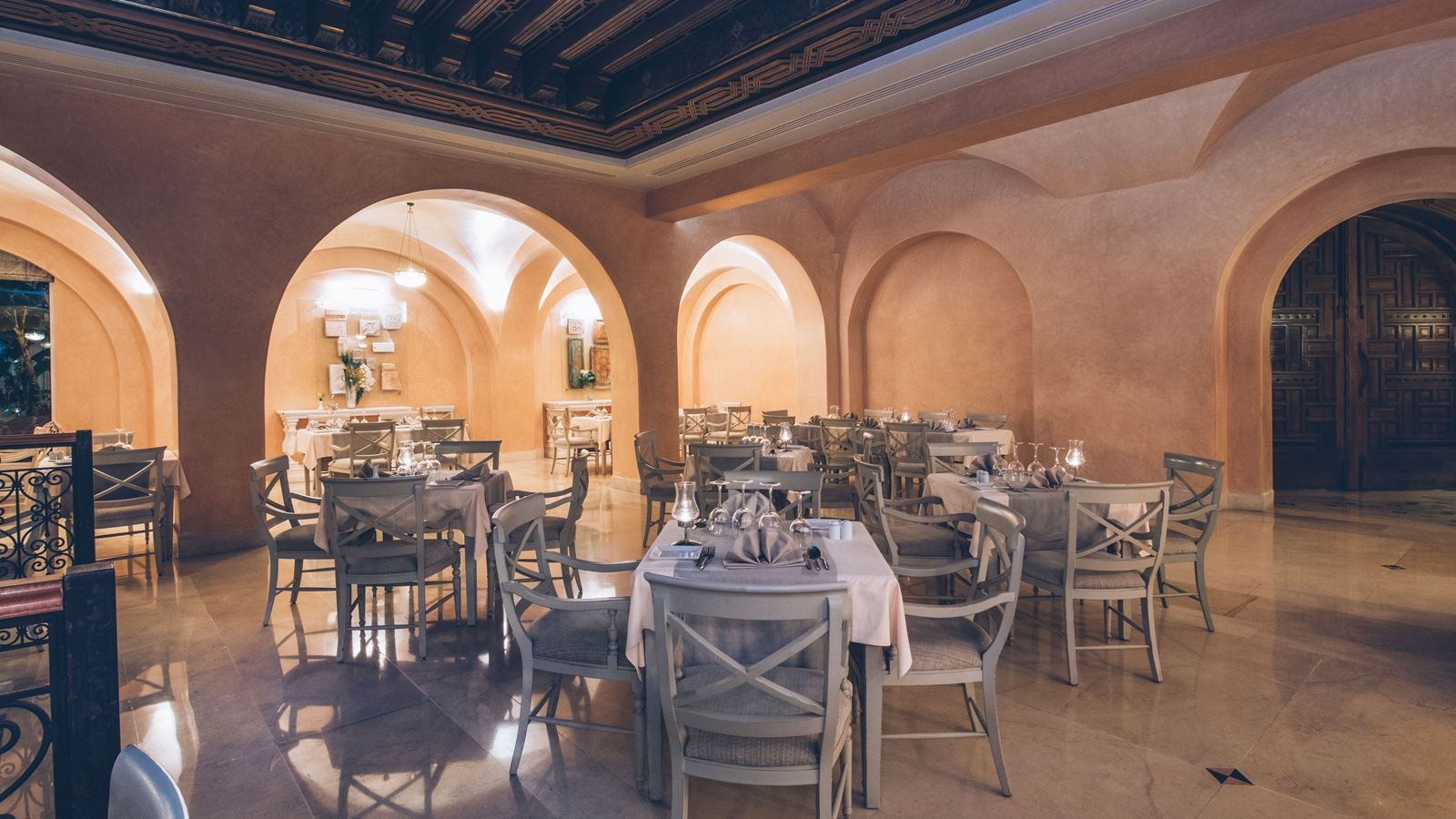 restaurants-main-restaurant