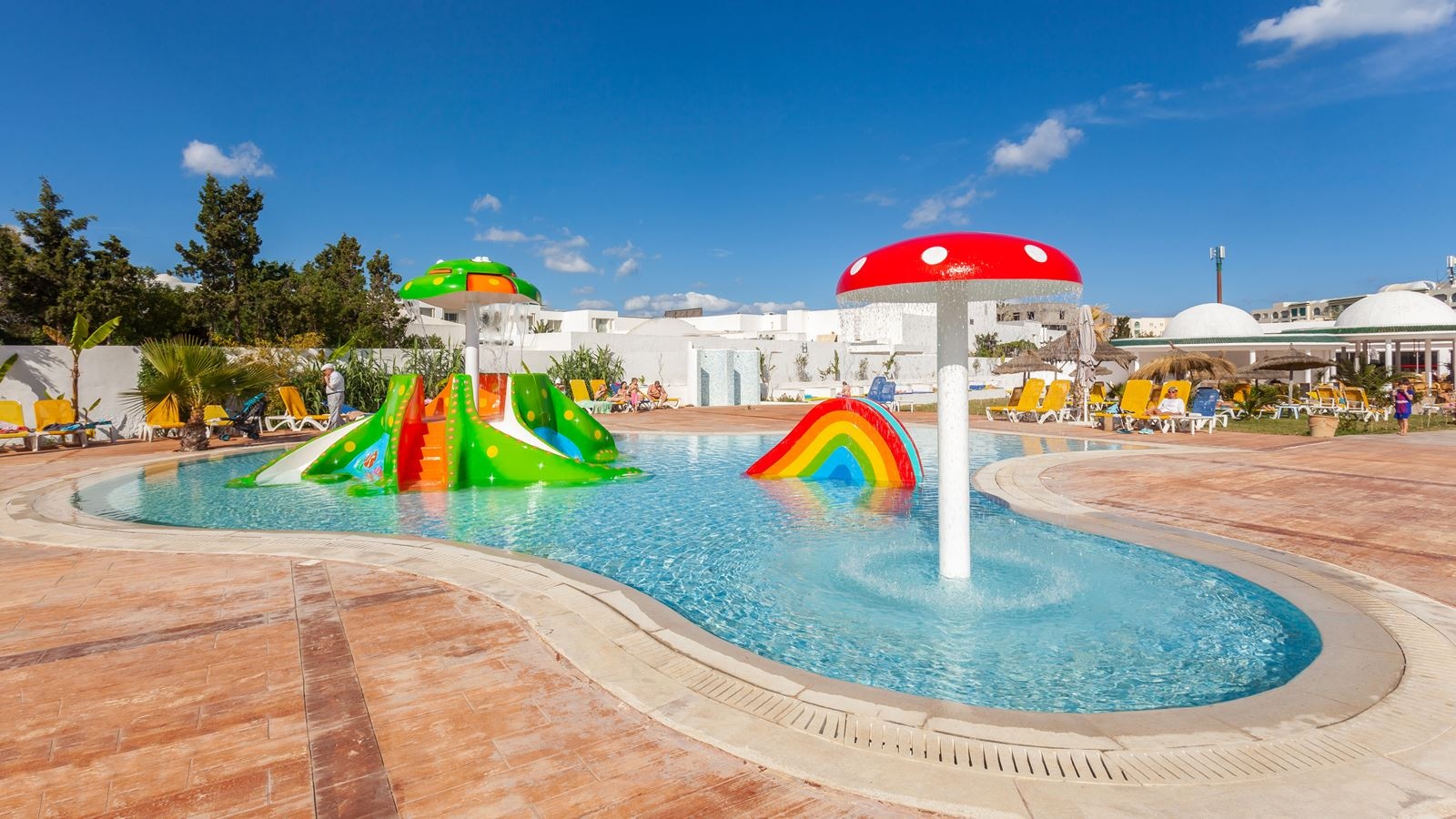 pools-outdoor-childrens-pool