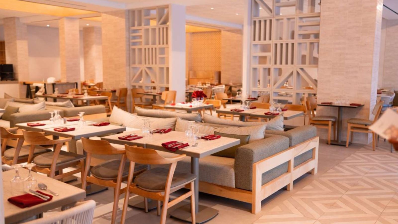 restaurants-restaurants