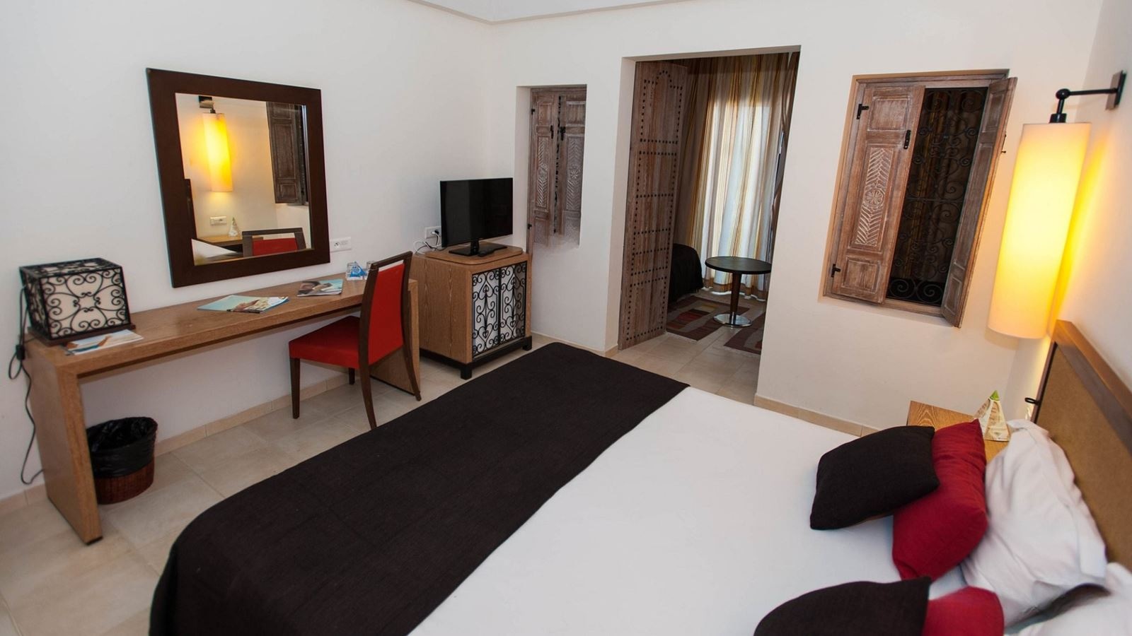 rooms-family-room-connecting-room