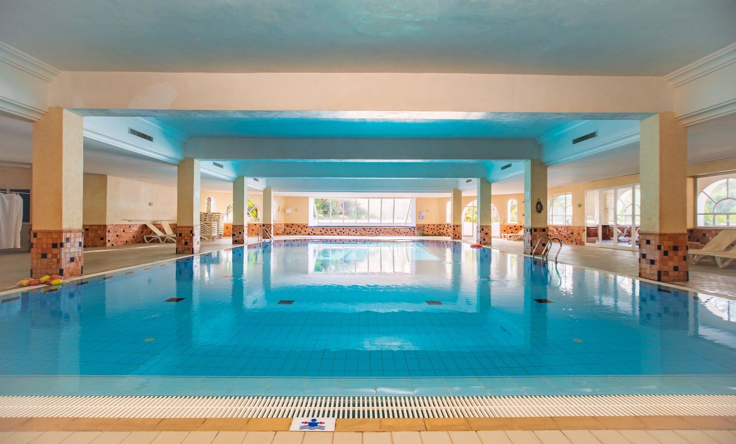 pools-indoor-pool