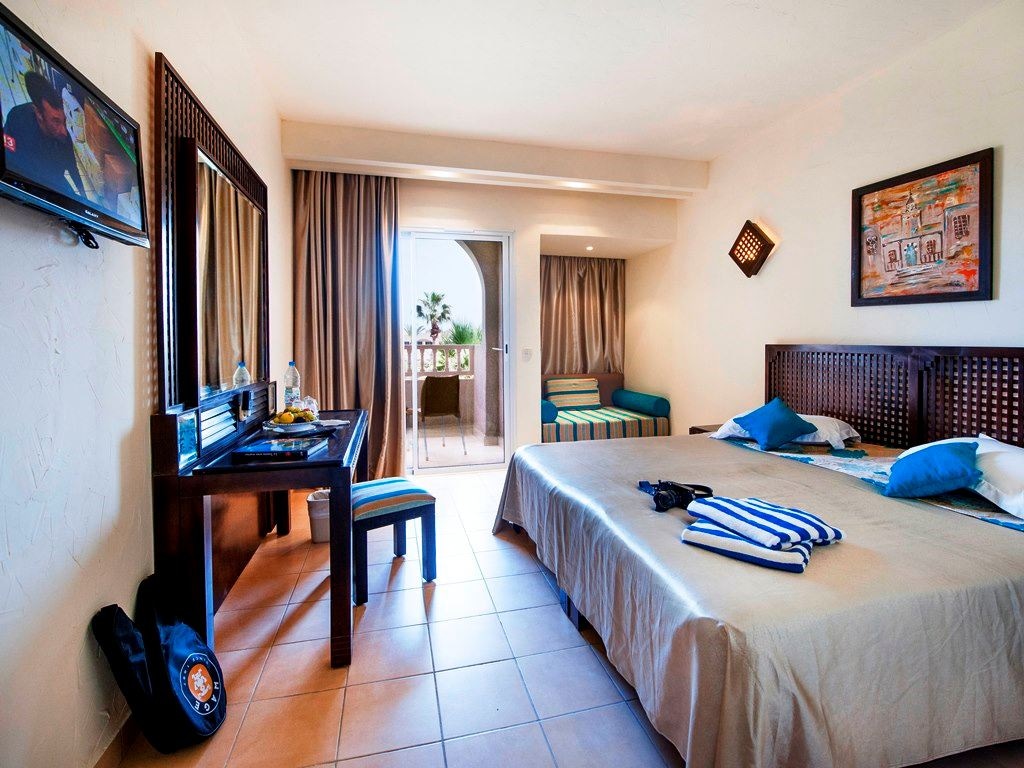 rooms-double-standard-room-garden-view