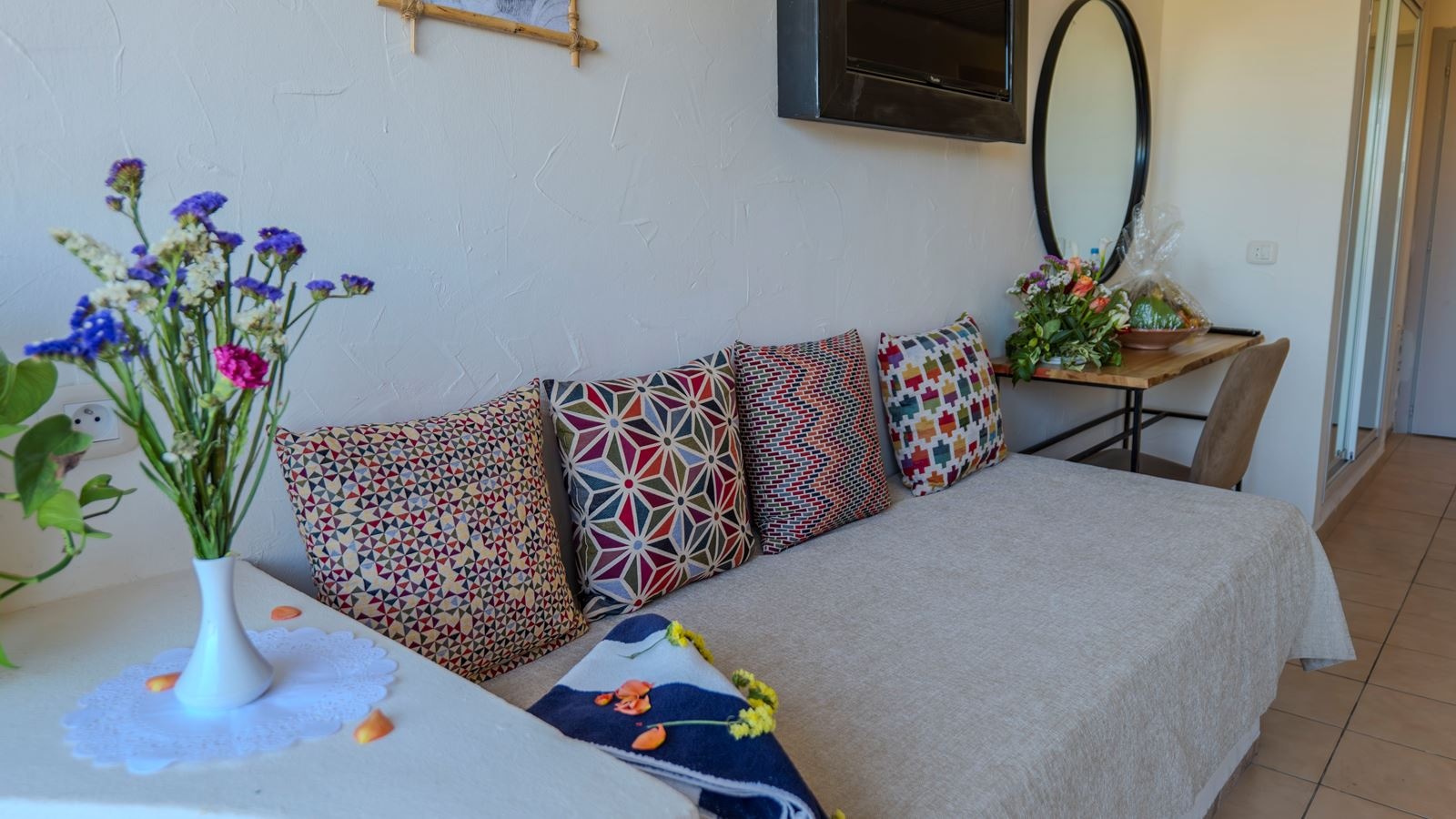 rooms-double-standard-room-garden-view