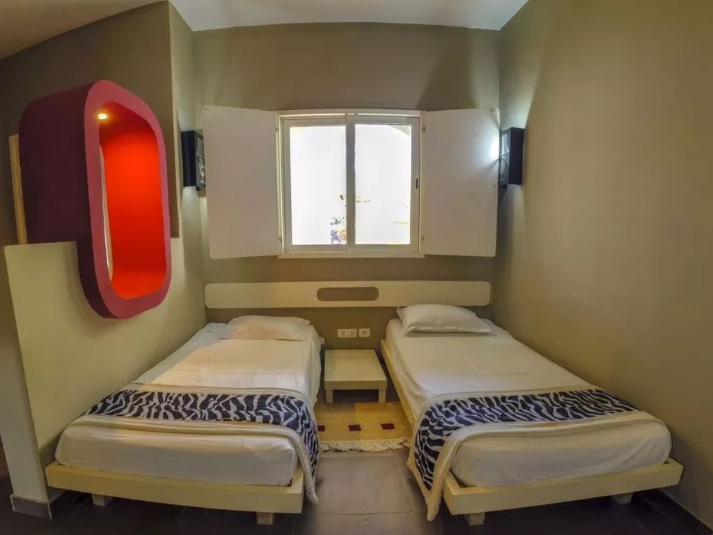 rooms-family-room-balcony-or-terrace