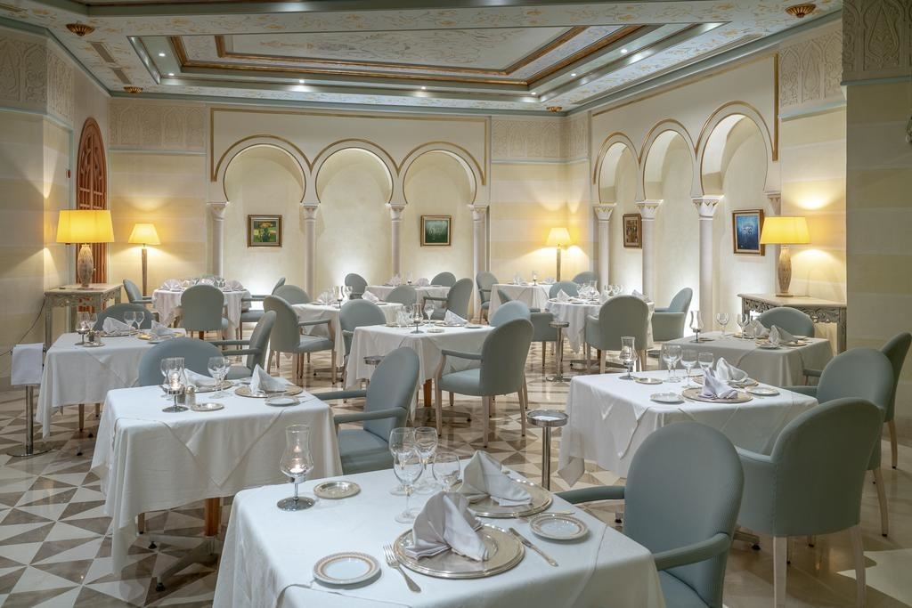 restaurants-the-riviera