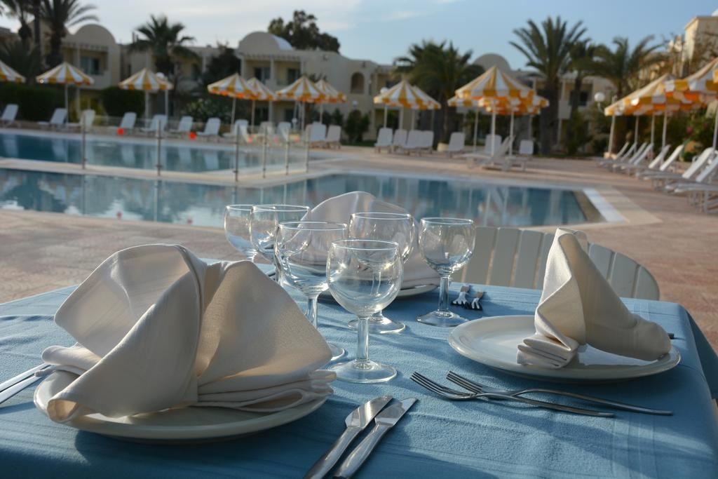 restaurants-restaurants