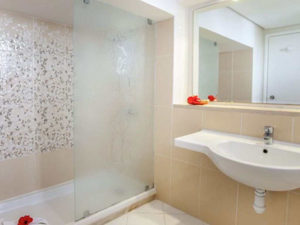 rooms-standard-triple-room-garden-view