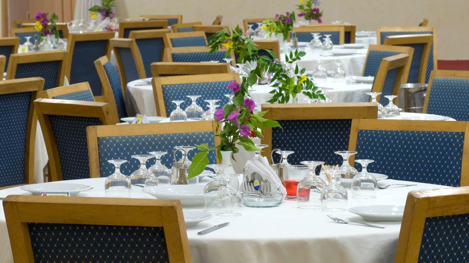 restaurants-main-restaurant