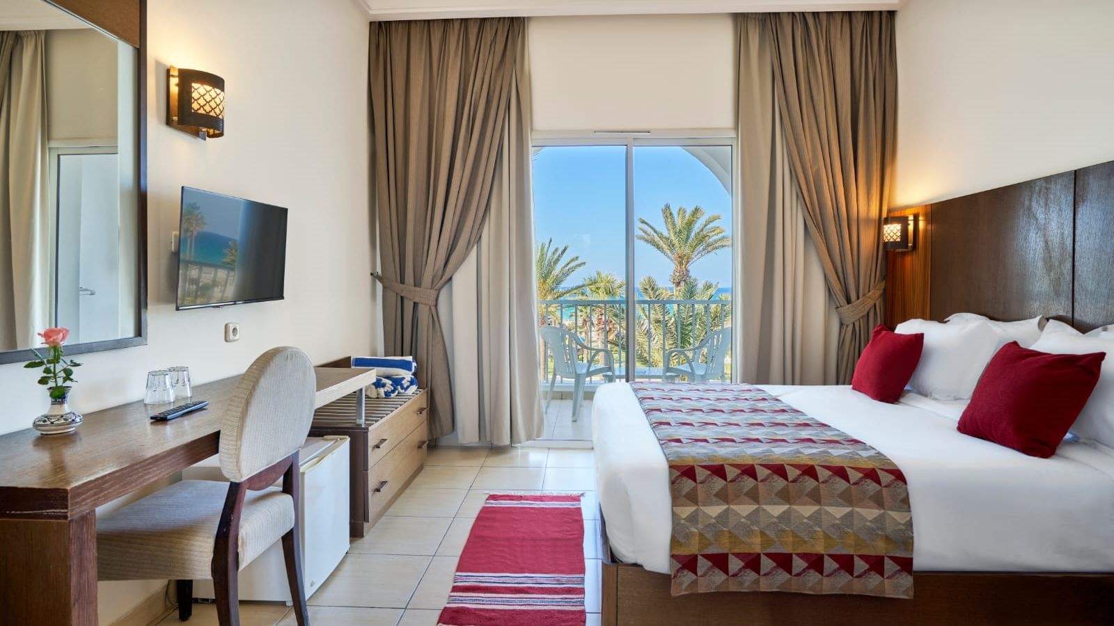rooms-double-standard-room-seaview