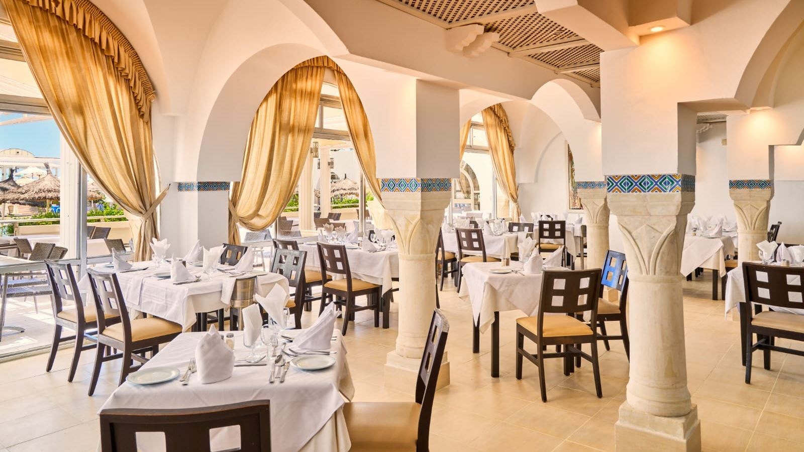restaurants-restaurant-habibis