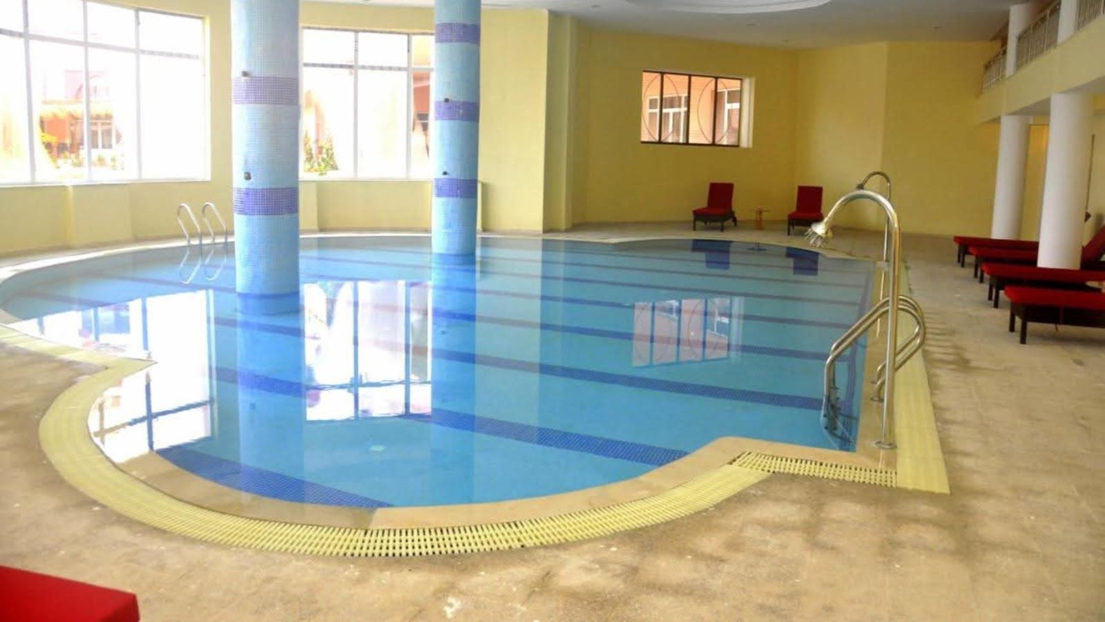 pools-indoor-pool