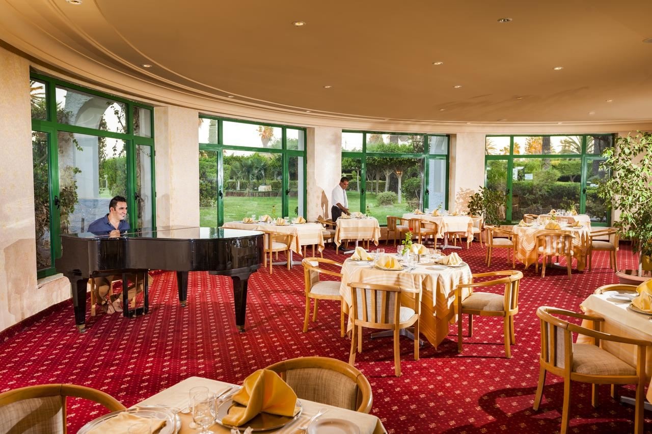 restaurants-restaurants