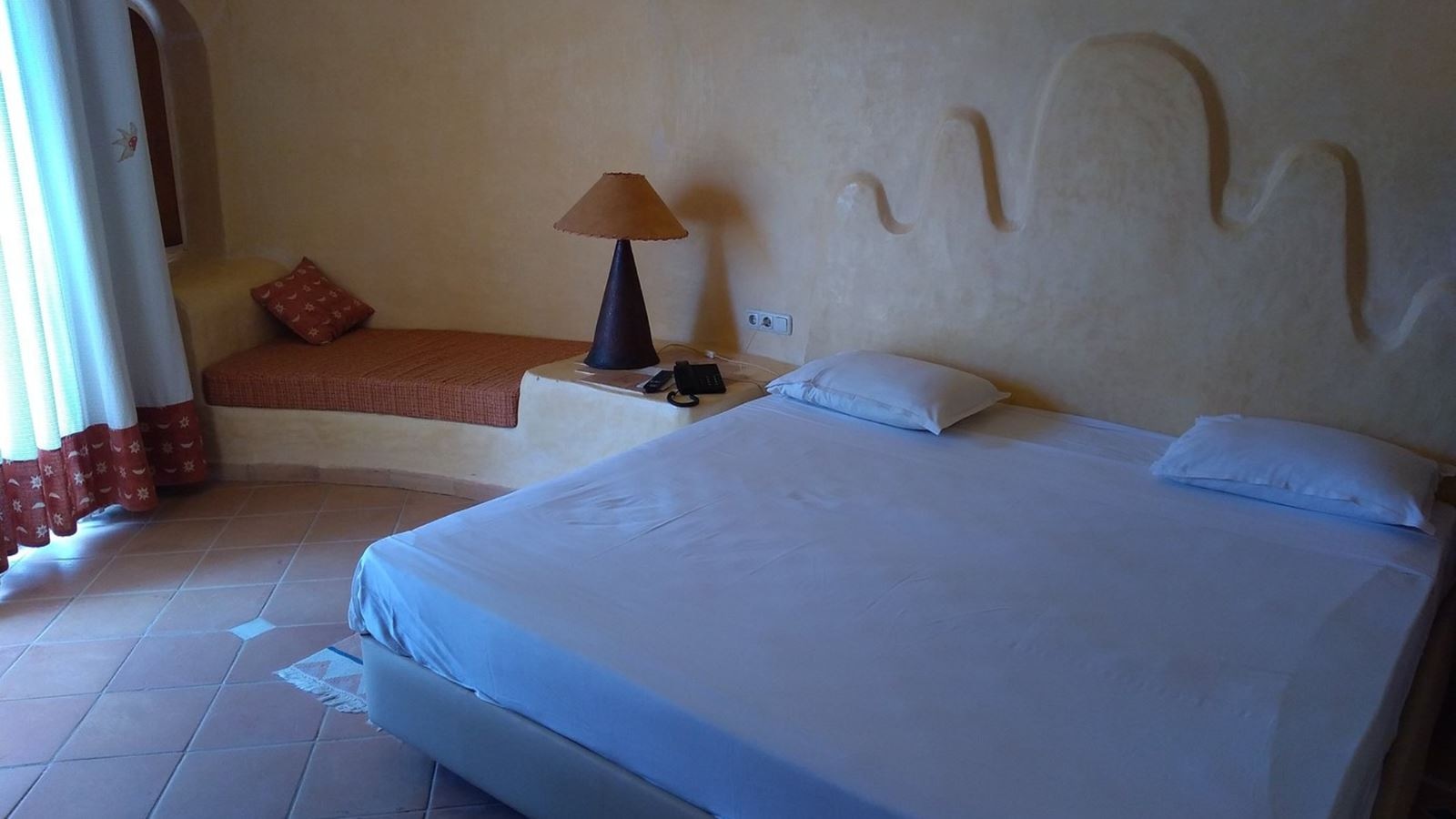 rooms-standard-triple-room