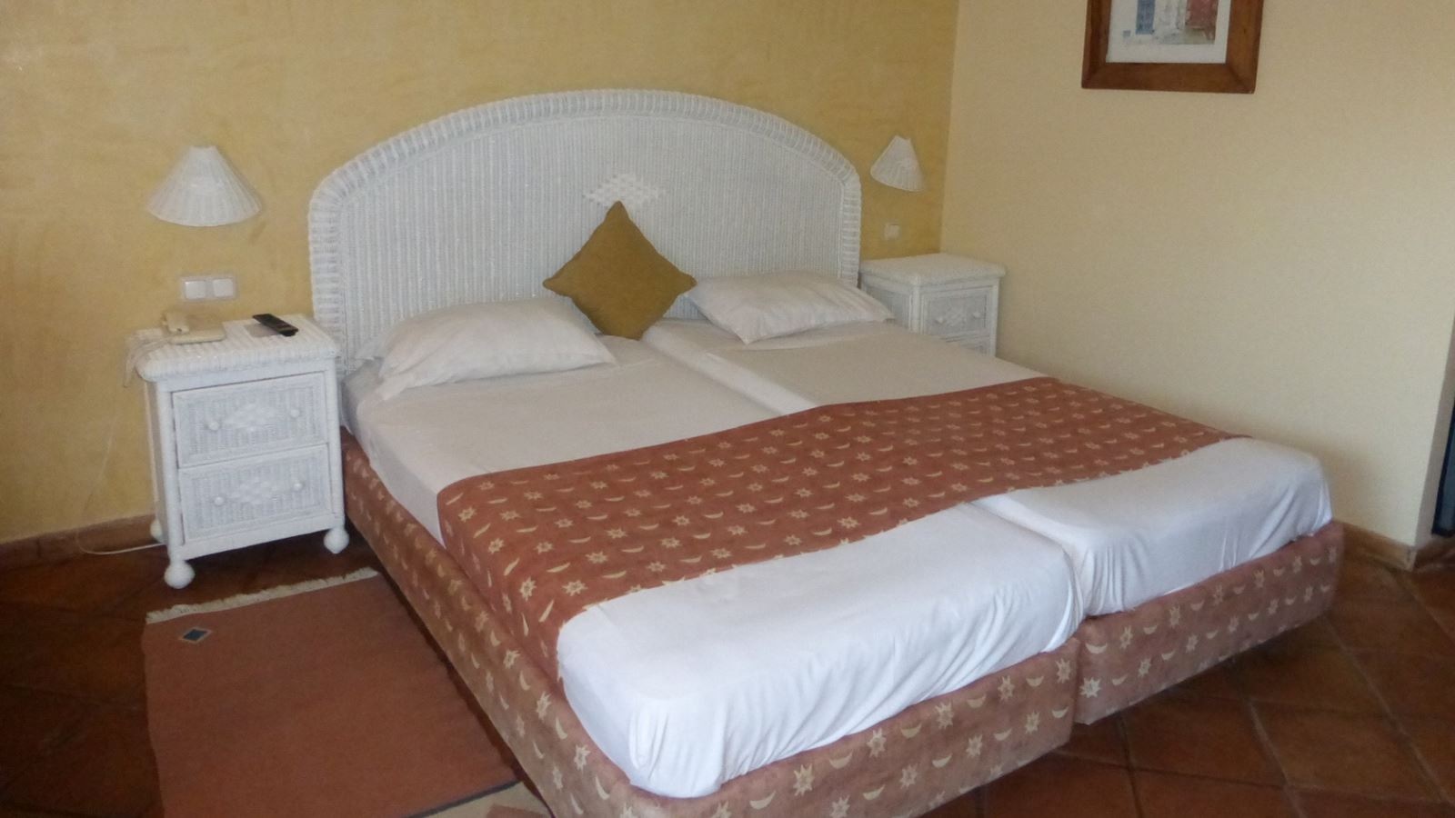 rooms-single-standard-room