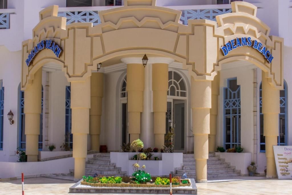 general-main-building